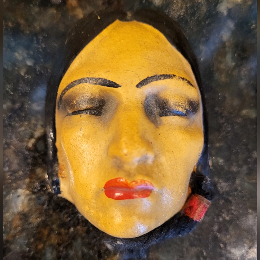 Old Vintage Small Plastic Native American Mask Set of 3 - Picture 4 of 16